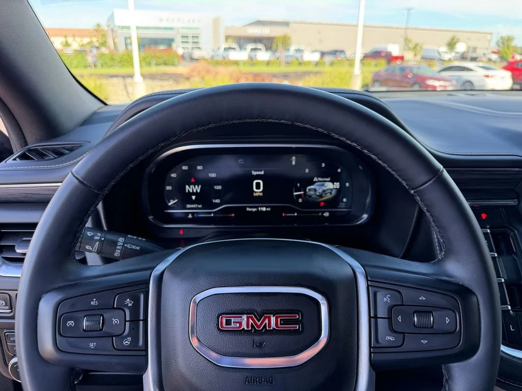 Used 2024 Midnight Blue Metallic GMC SLT image 14