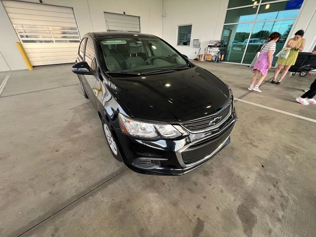Used 2018 MOSAIC BLACK METALLIC Chevrolet LS image 3