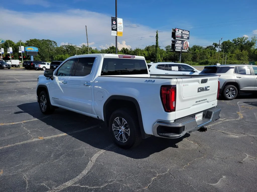 Used 2024 Summit White GMC SLT image 3