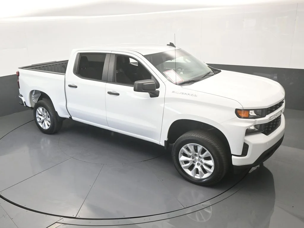 Used 2022 Summit White Chevrolet Custom image 53