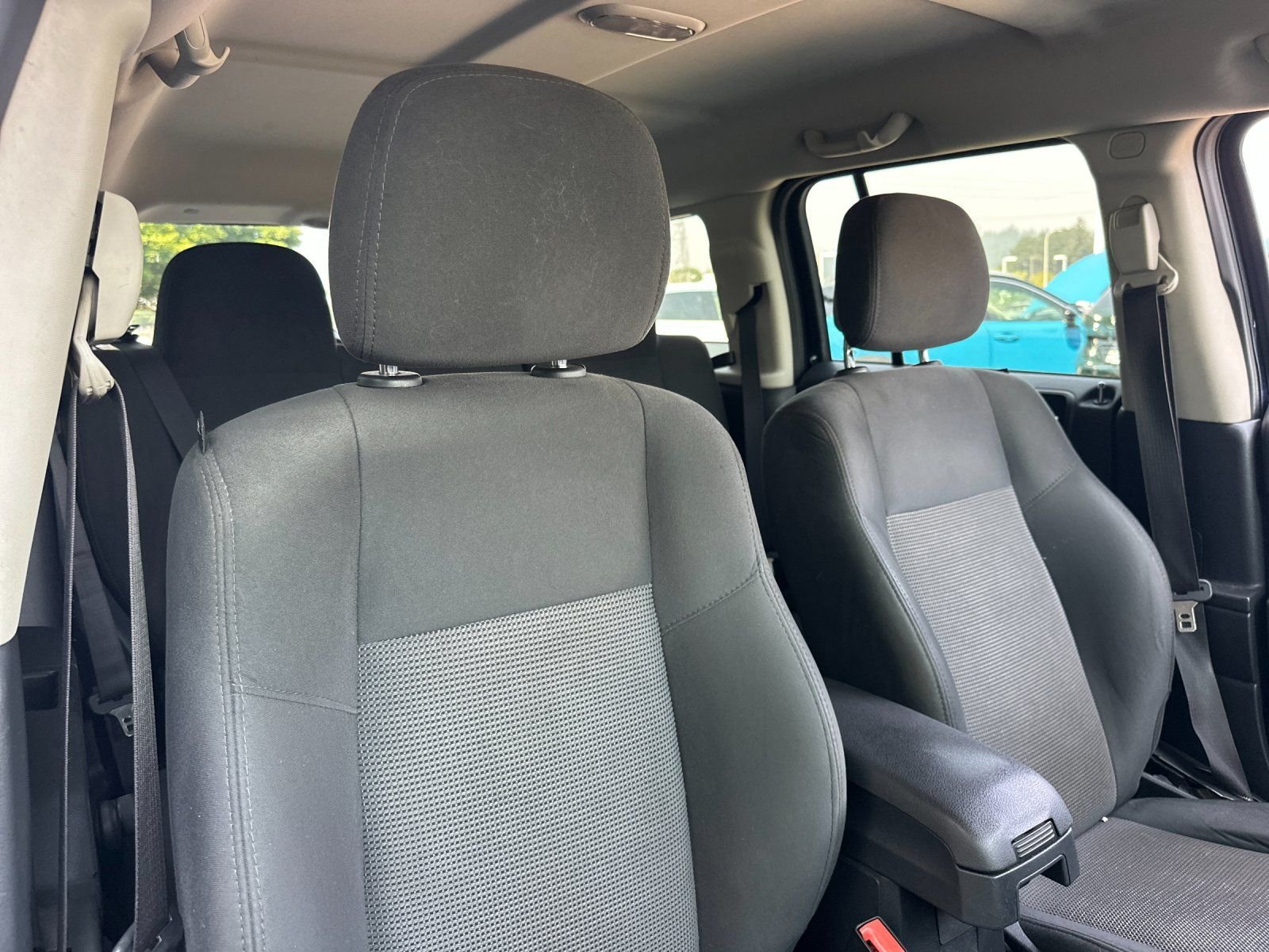 Used 2015 True Blue Pearlcoat Jeep Sport image 15