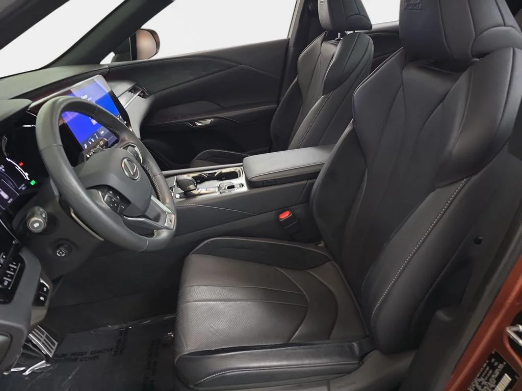 Used 2023 COPPER CREST Lexus 500h F SPORT Performance image 17