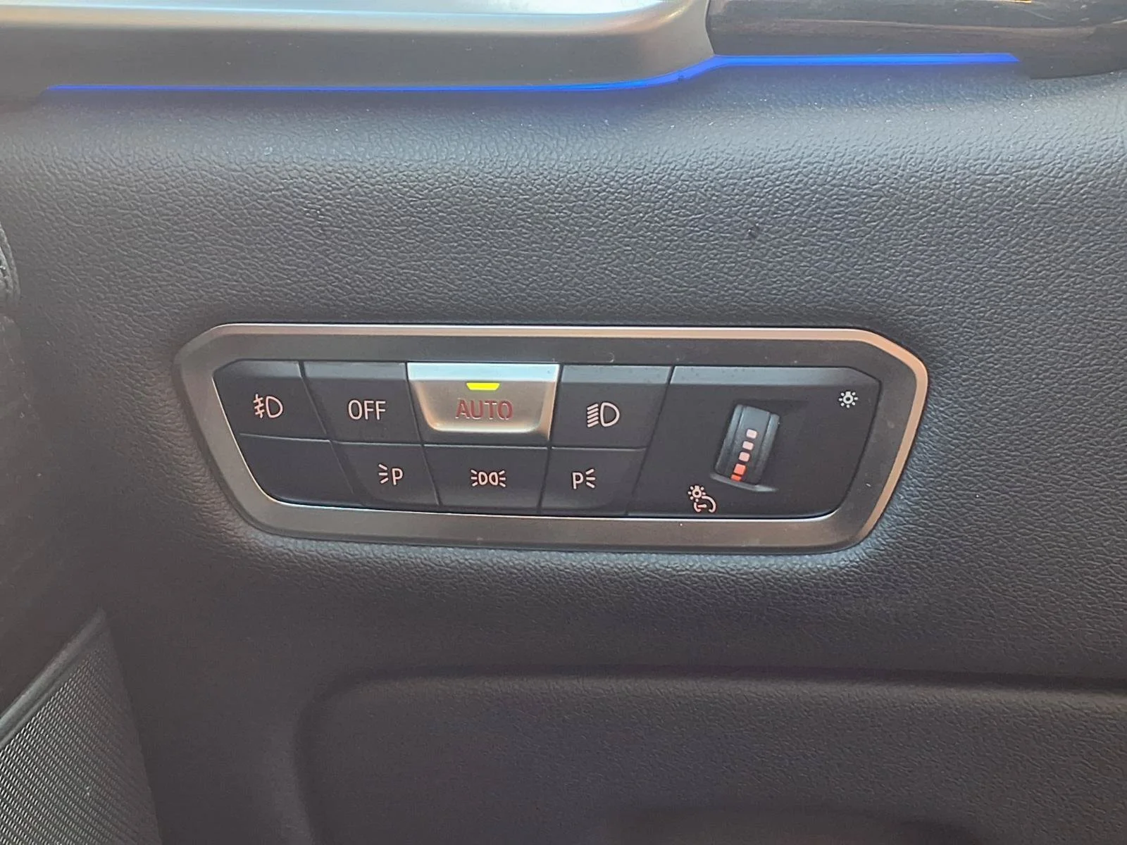 Used 2019 Arctic Gray Metallic BMW xDrive40i image 13