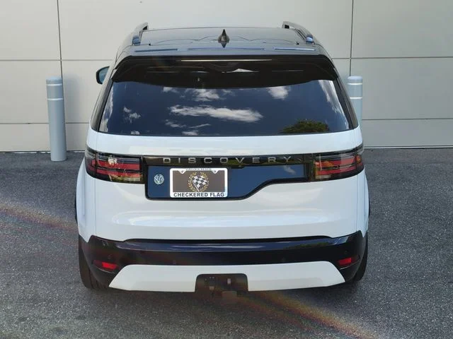Used 2025 Fuji White Land Rover Dynamic SE image 11
