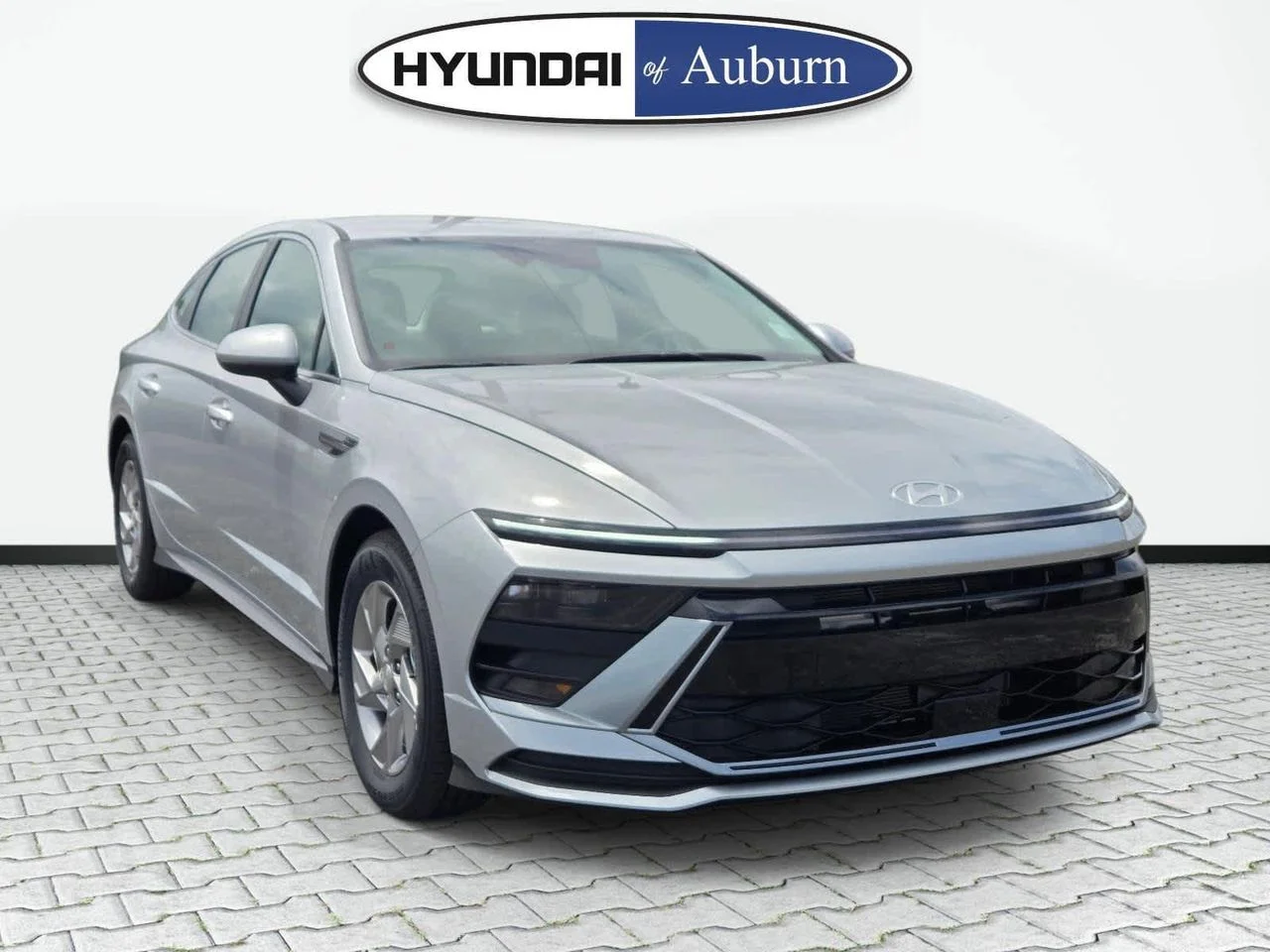 2026 Hyundai Sonata SE's photo
