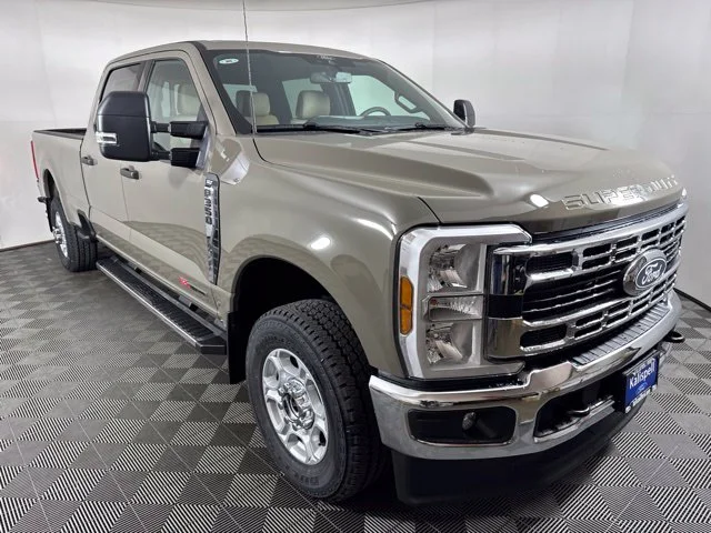 2027 Ford F-350SD XLT