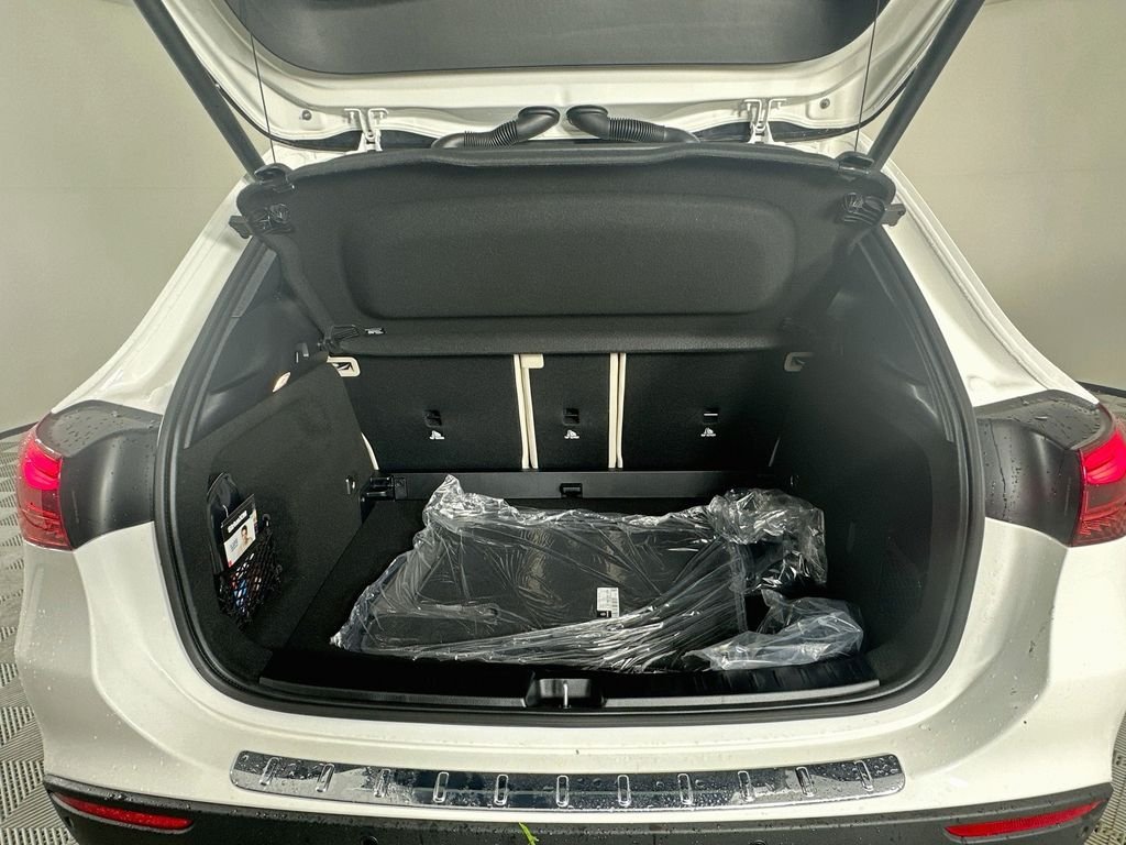 New 2026 Polar White Mercedes-Benz GLA 250 image 26