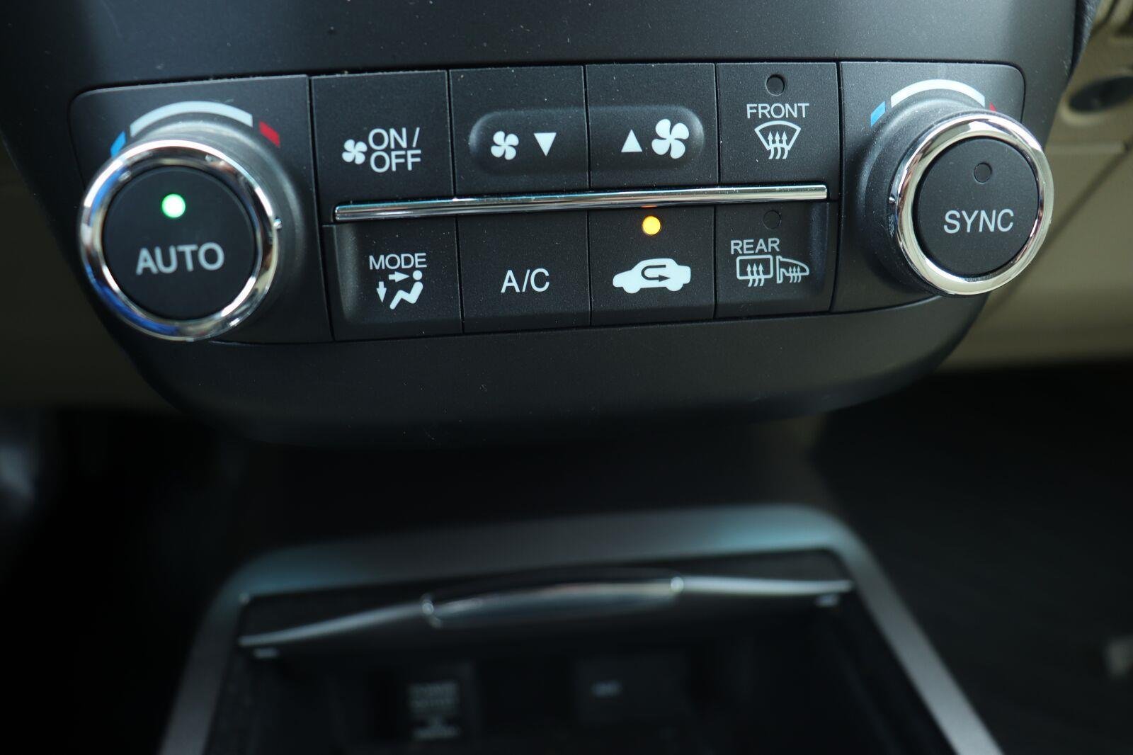 Used 2015  Acura Tech Pkg image 33