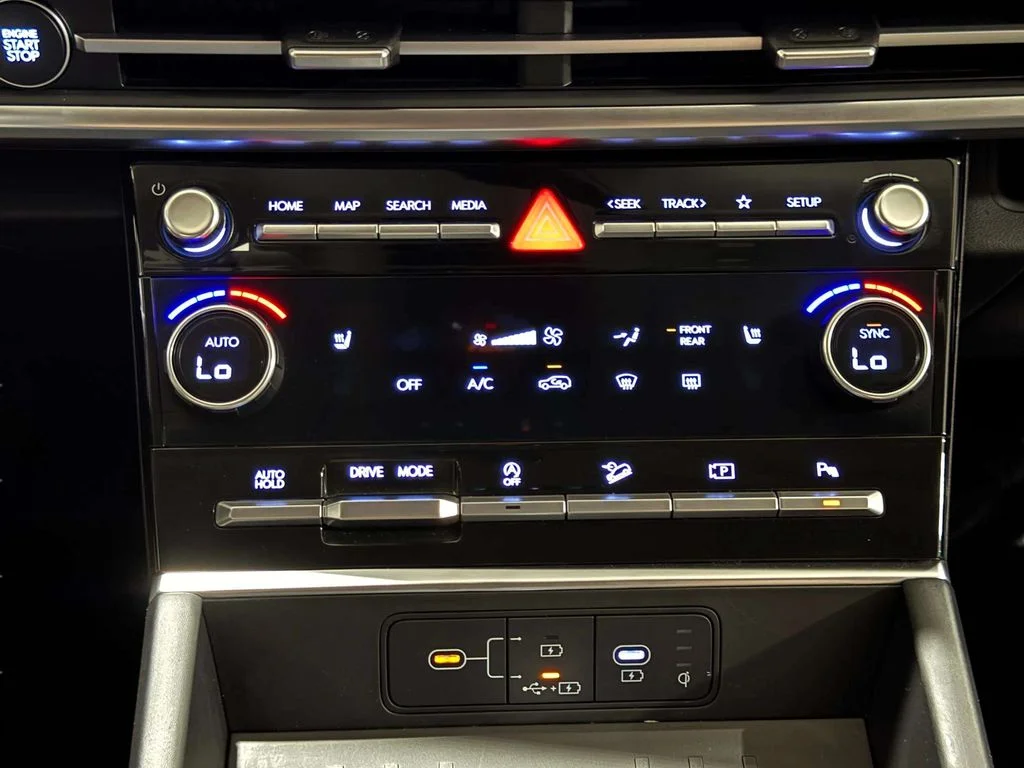 Used 2024 Phantom Black Hyundai SEL image 19