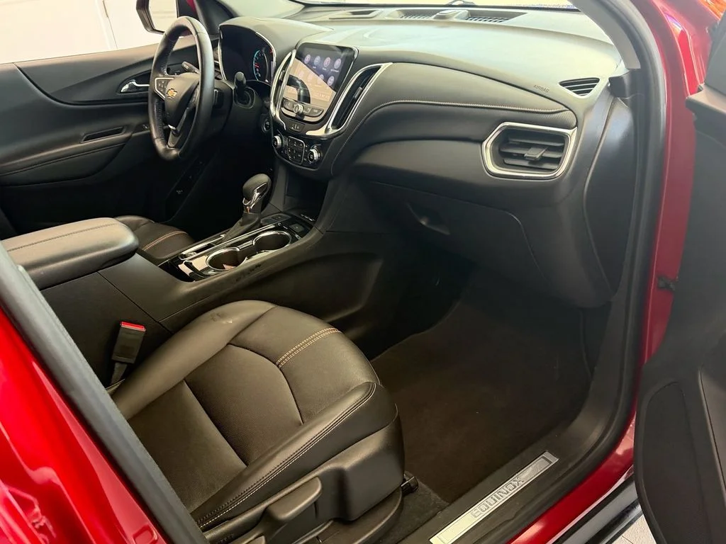 Used 2022 Red Chevrolet Premier image 18