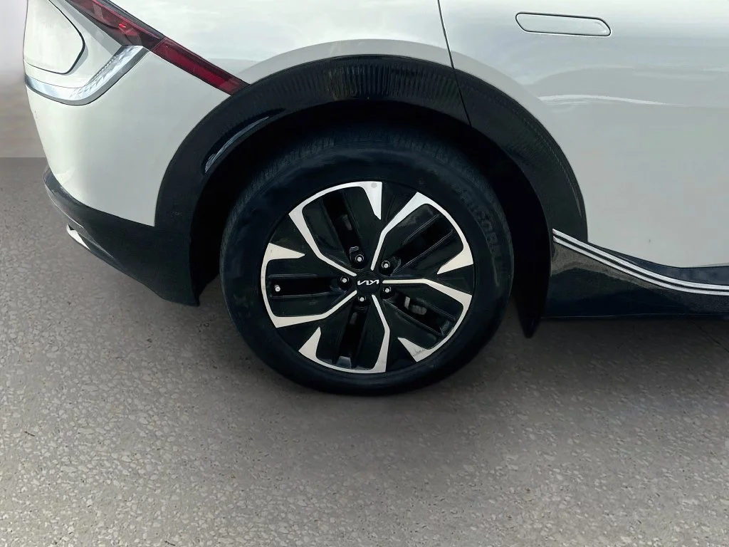 Certified Used 2023  Kia Wind image 31