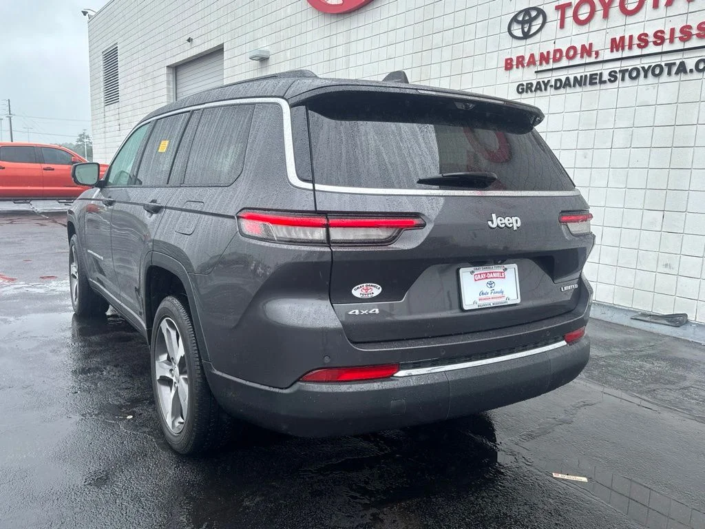 Used 2024 Gray Jeep Limited image 6