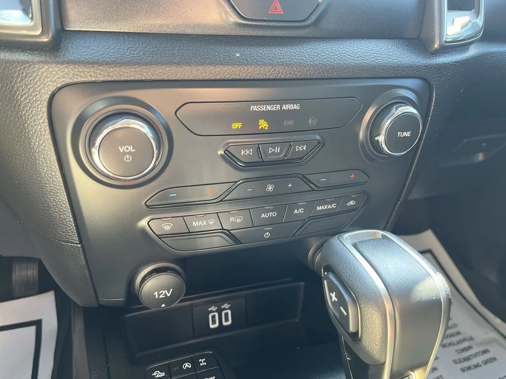Used 2022 Blue Ford XLT image 18