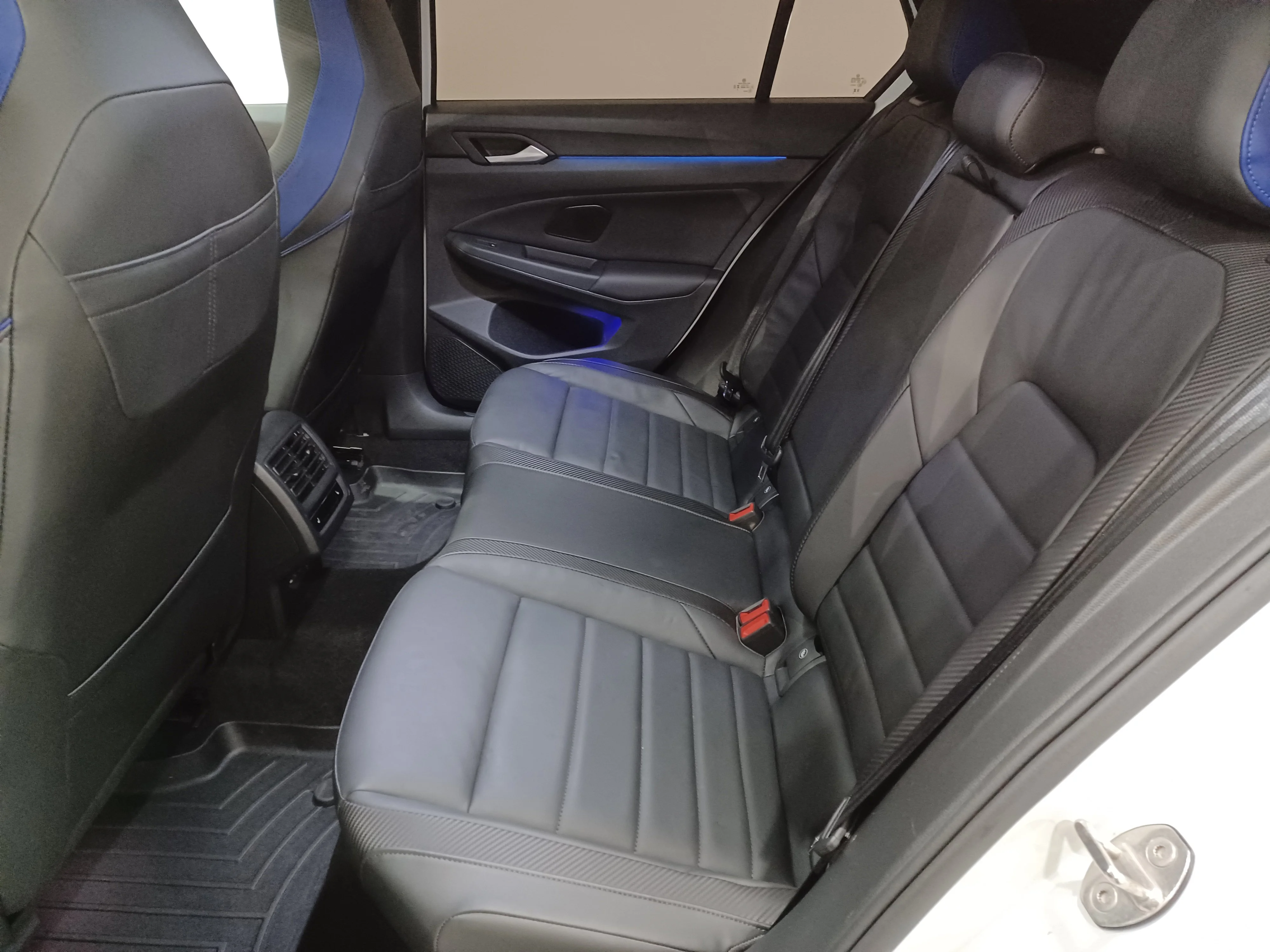 Certified Used 2024 White Volkswagen R 4Motion DSG*315HP!! | AWD | Nav | Cooled Seats | Sunroof | Htd Wheel | Harman/Kardon® Audio image 11