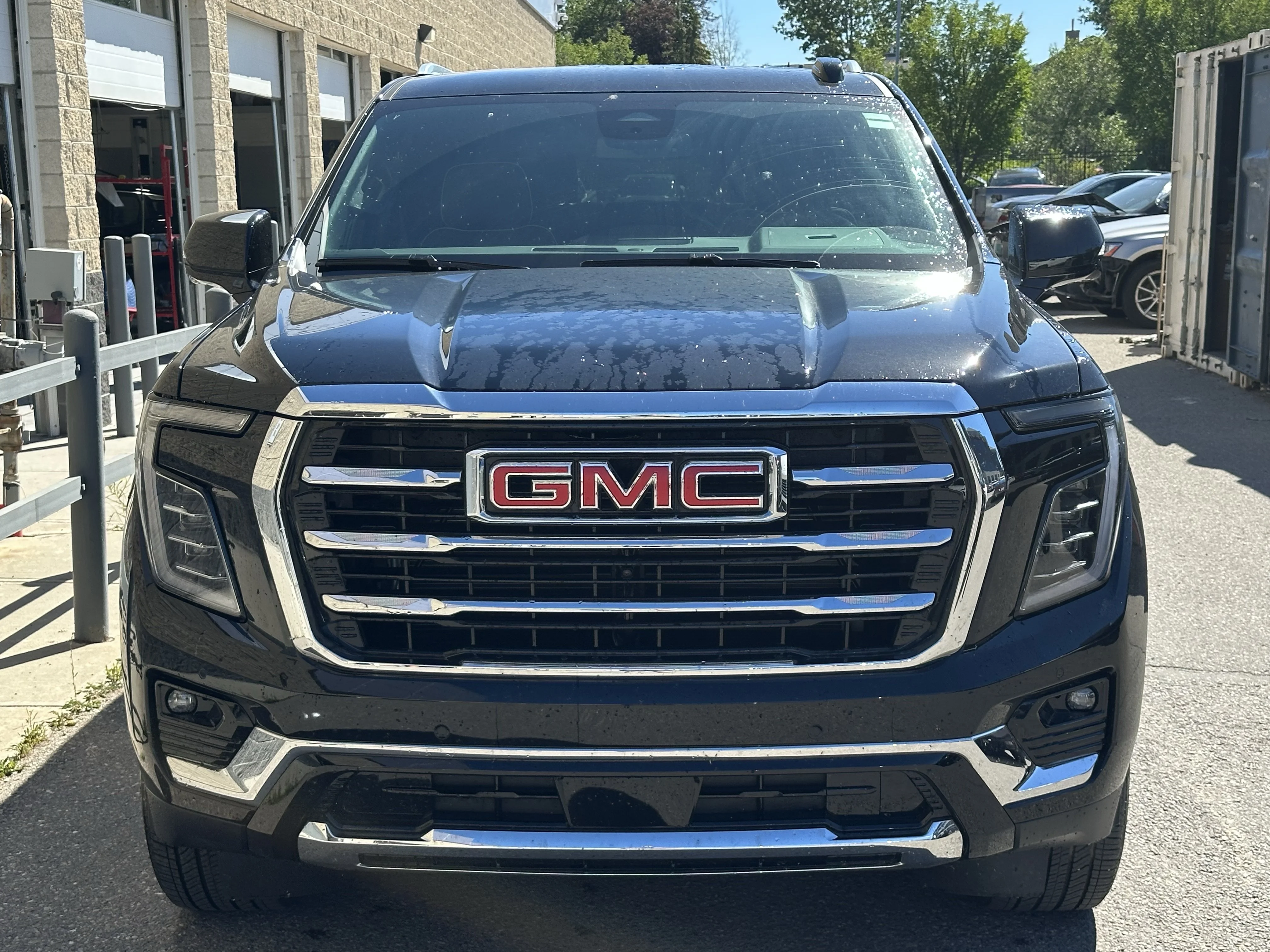 New 2026 Onyx Black GMC Elevation image 2