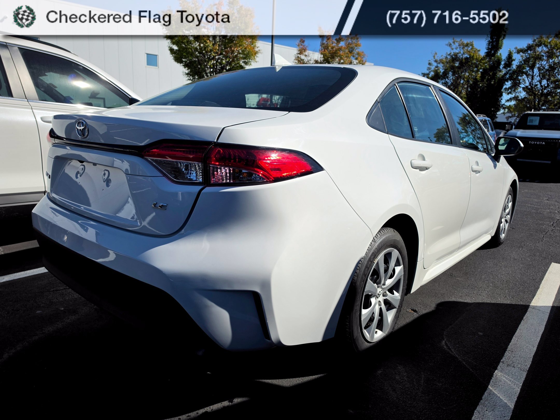 Used 2024 Ice Cap Toyota LE image 6