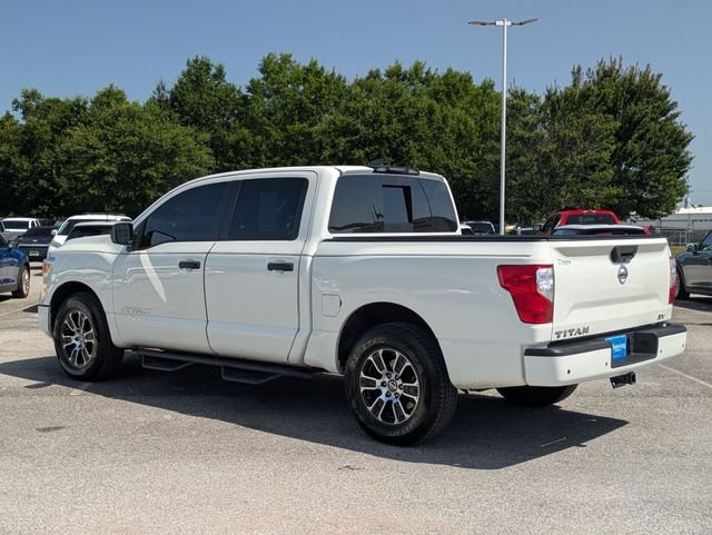 Used 2022 White Nissan SV image 3