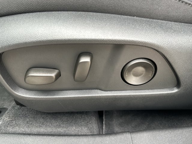 2027 Chevrolet Equinox LT - Photo 20