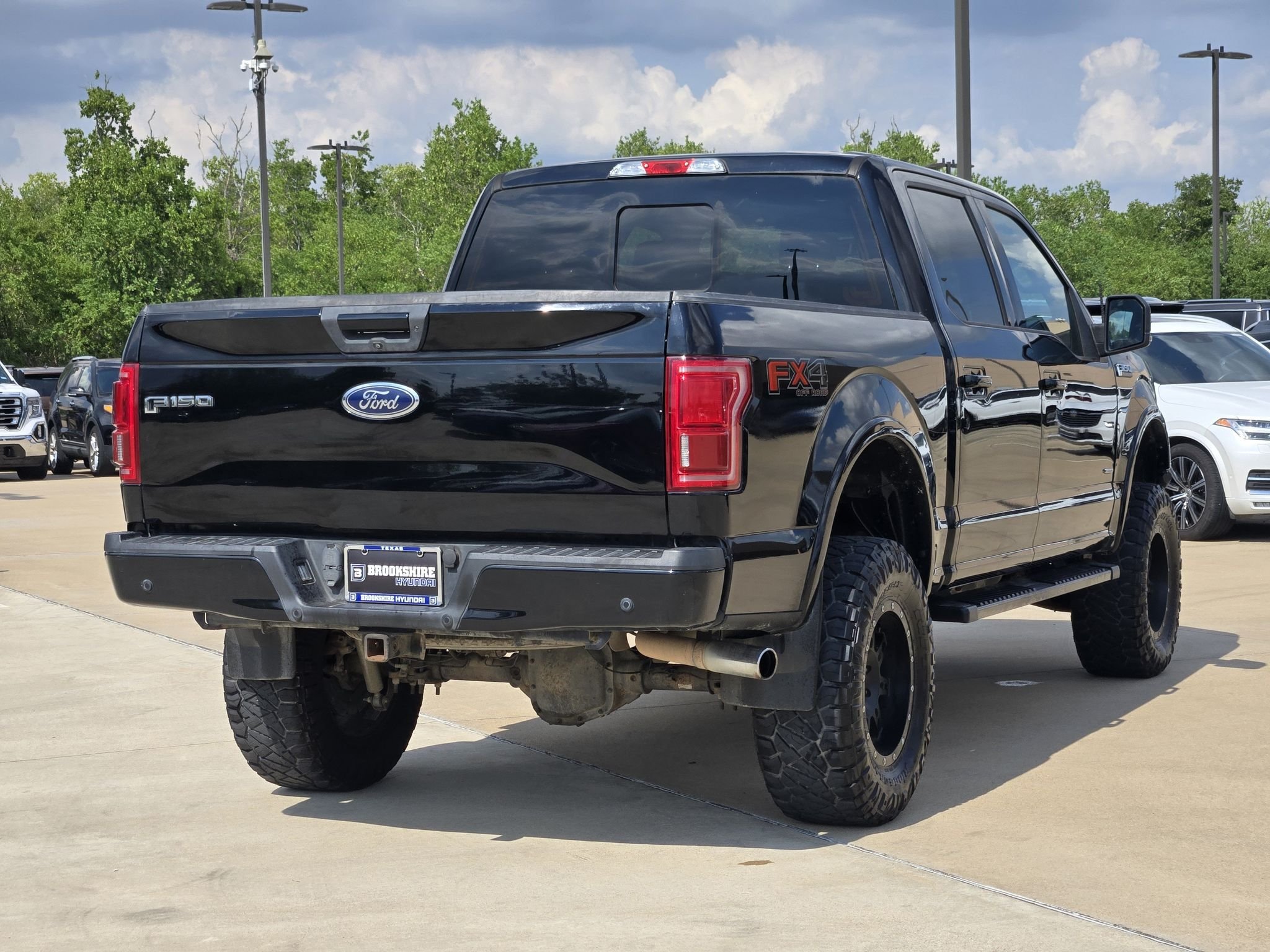 Used 2017 Shadow Black Ford XLT image 6