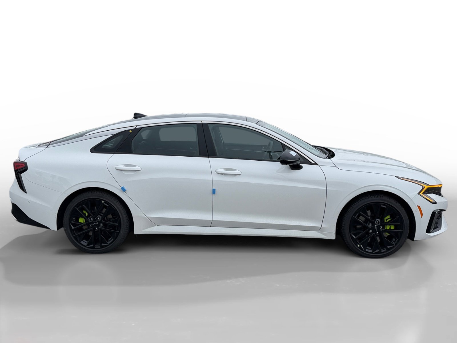 New 2026 Snow White Pearl Kia GT image 6