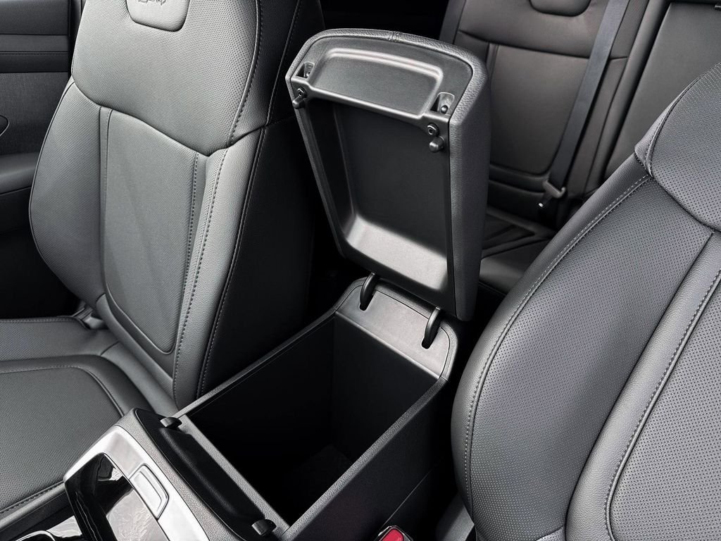 New 2026 Black Hyundai XRT image 18