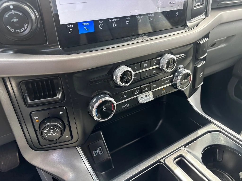 Used 2024 Black Ford XLT image 16