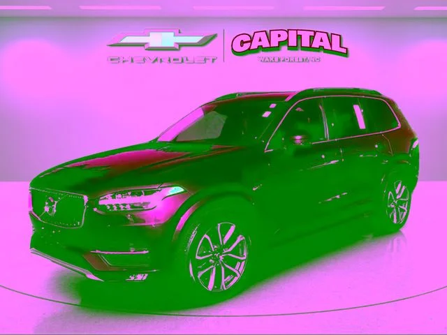 Used 2019 Blue Volvo T5 Momentum image 1