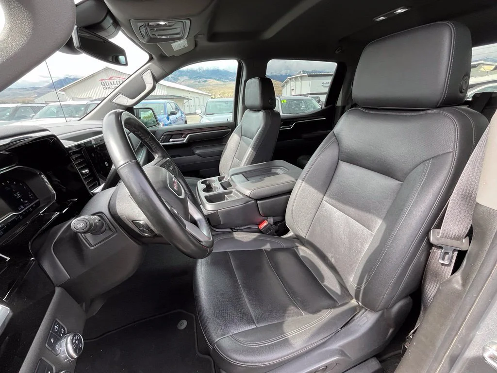 Used 2025 Sterling Metallic GMC SLT image 9