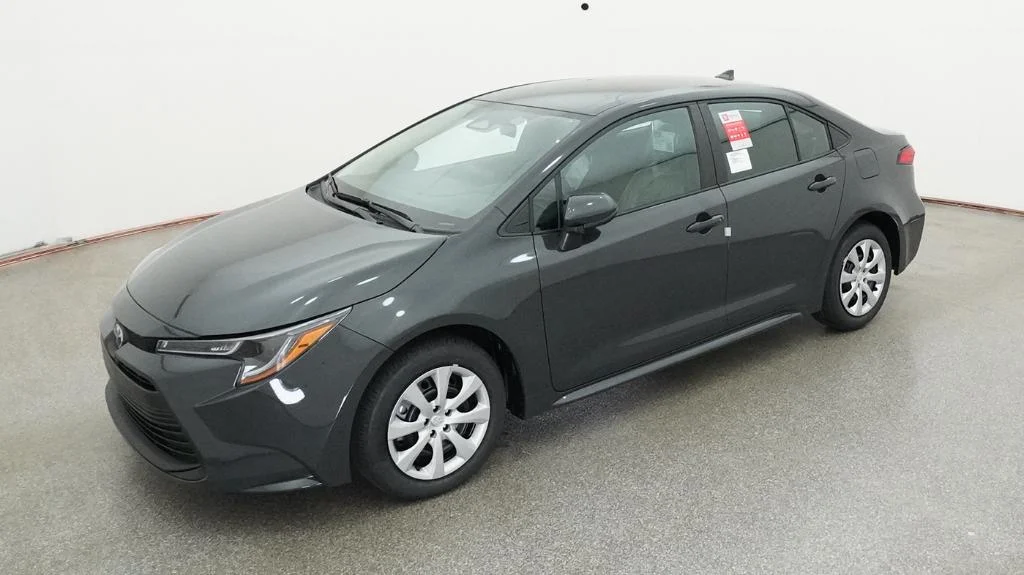 2026 Toyota Corolla LE CVT's photo