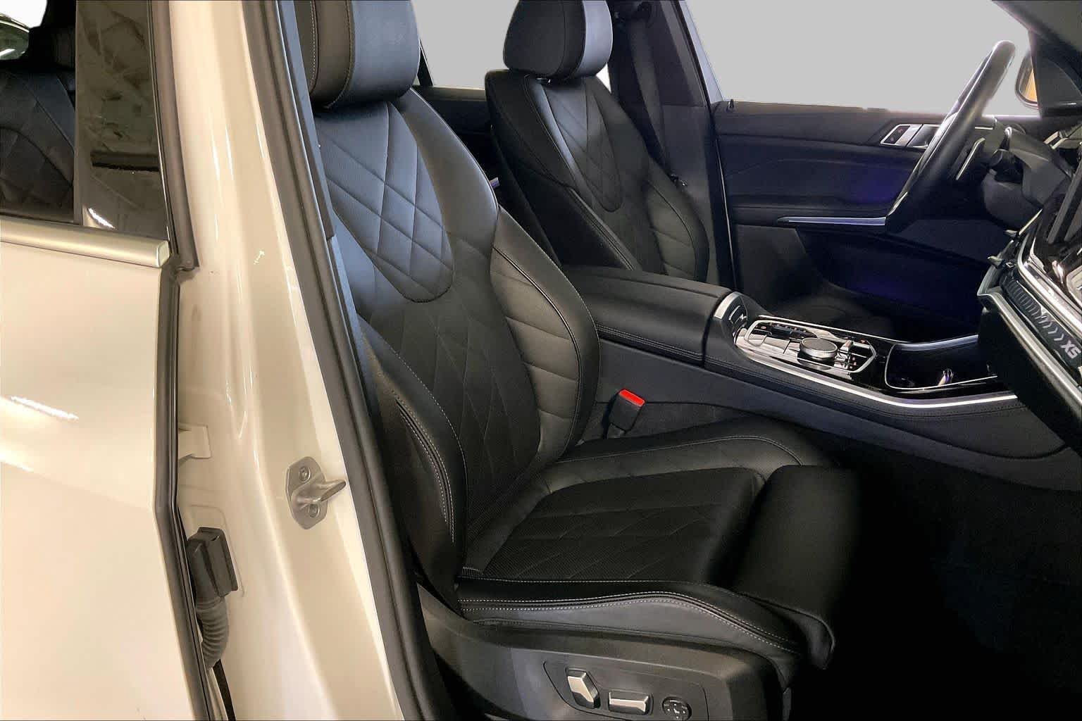 Used 2026  BMW xDrive40i image 8