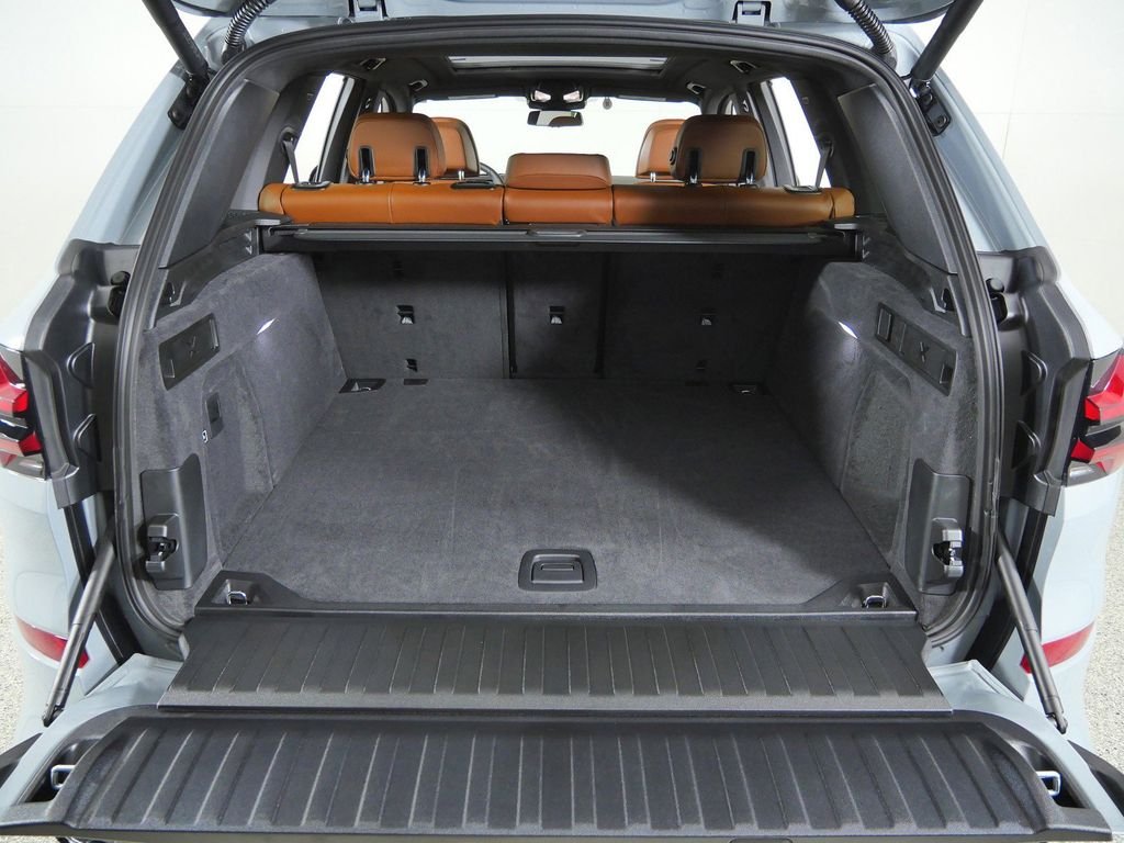New 2026 Brooklyn Grey Metallic BMW xDrive40i image 28