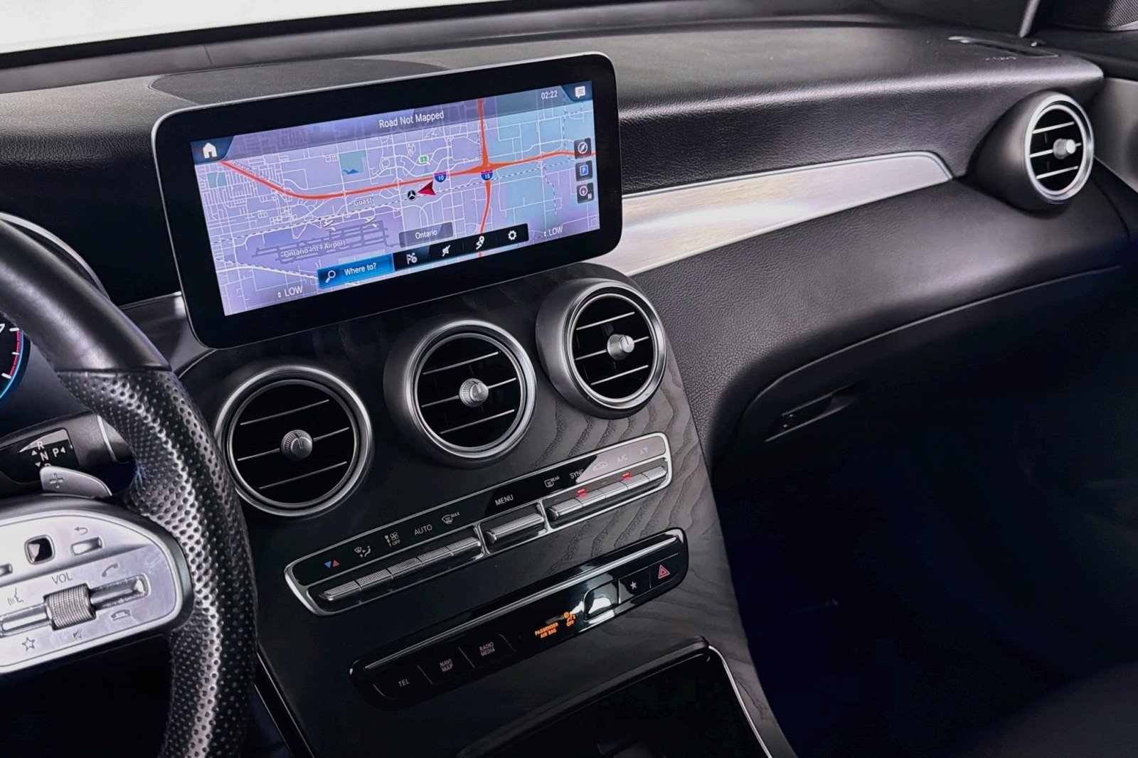 Used 2022 Selenite Grey Metallic Mercedes-Benz GLC 300 image 19