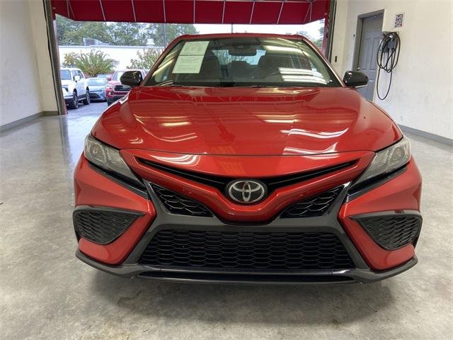 Certified Used 2022 SUPERSONIC RED Toyota  image 12