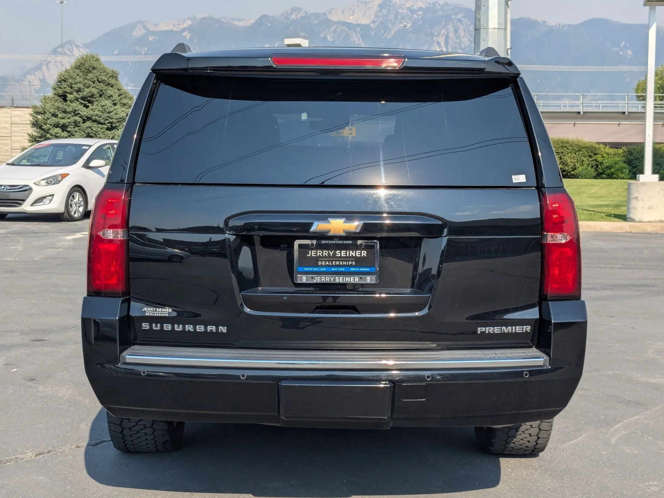 Used 2020 Black Chevrolet Premier image 5
