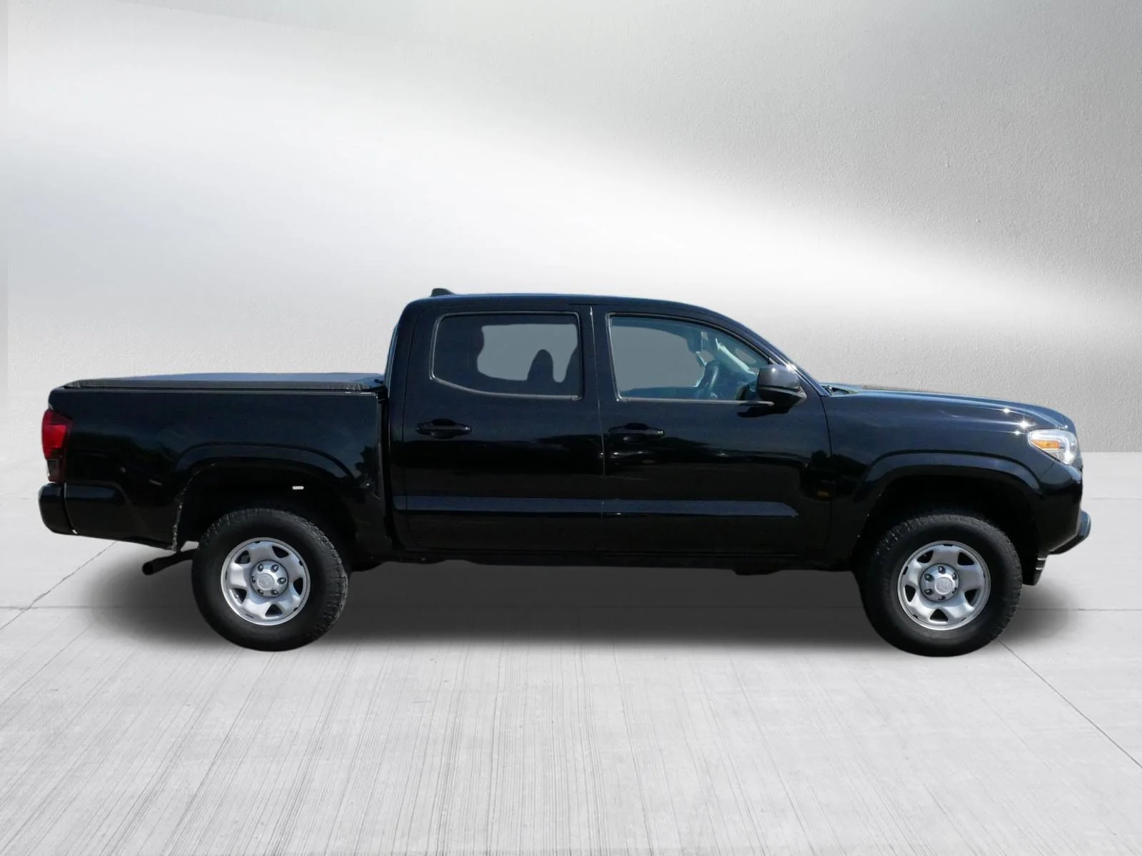 Used 2021 Midnight Black Metallic Toyota SR image 8