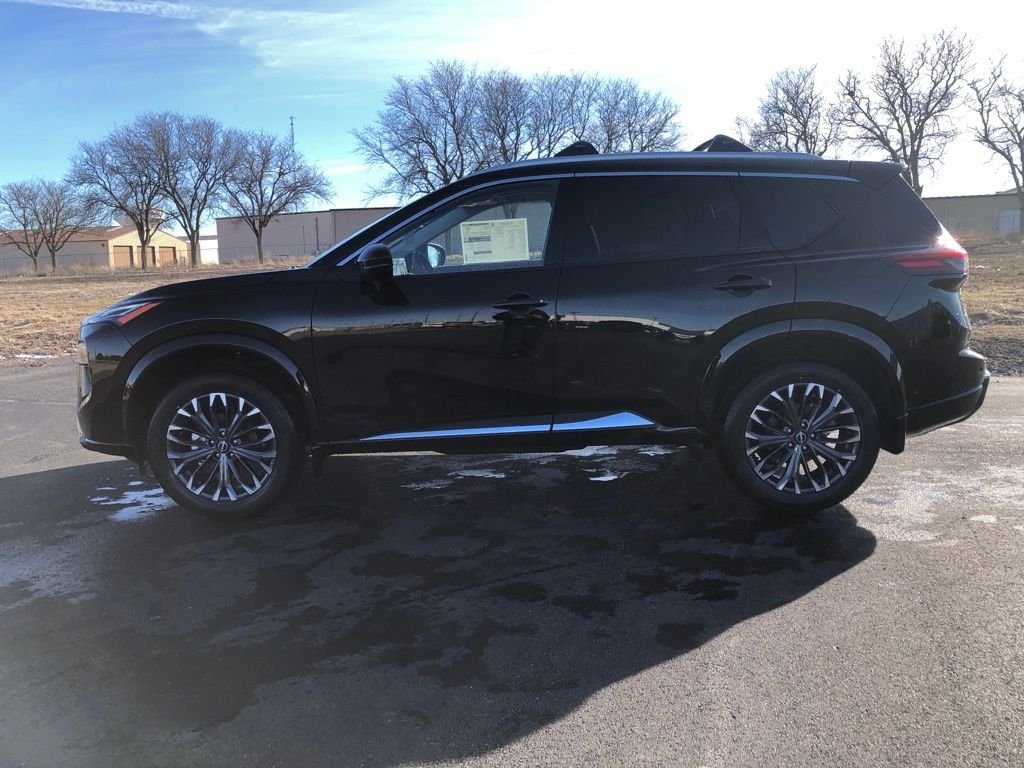 New 2026 Super Black Nissan Platinum image 4