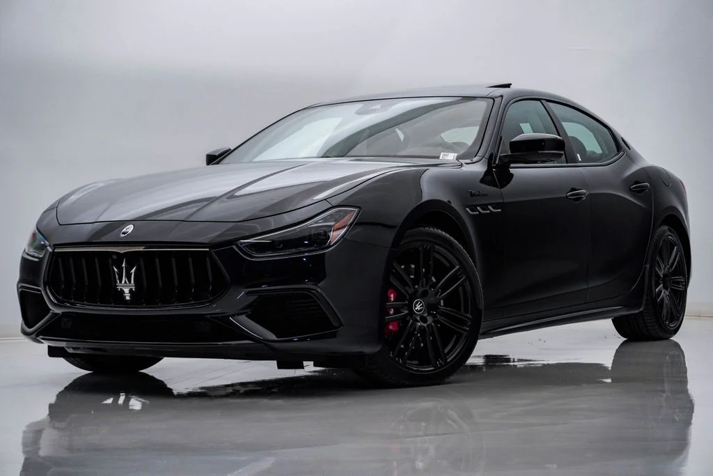 2023 Maserati Ghibli Modena Q4's photo