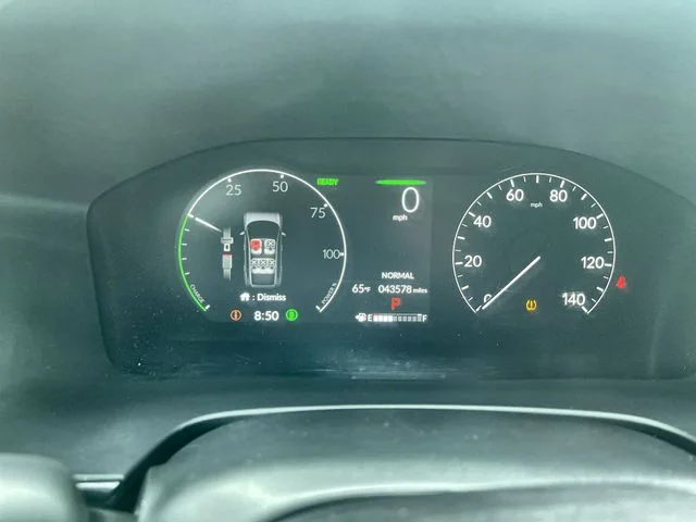Used 2024  Honda Sport image 12
