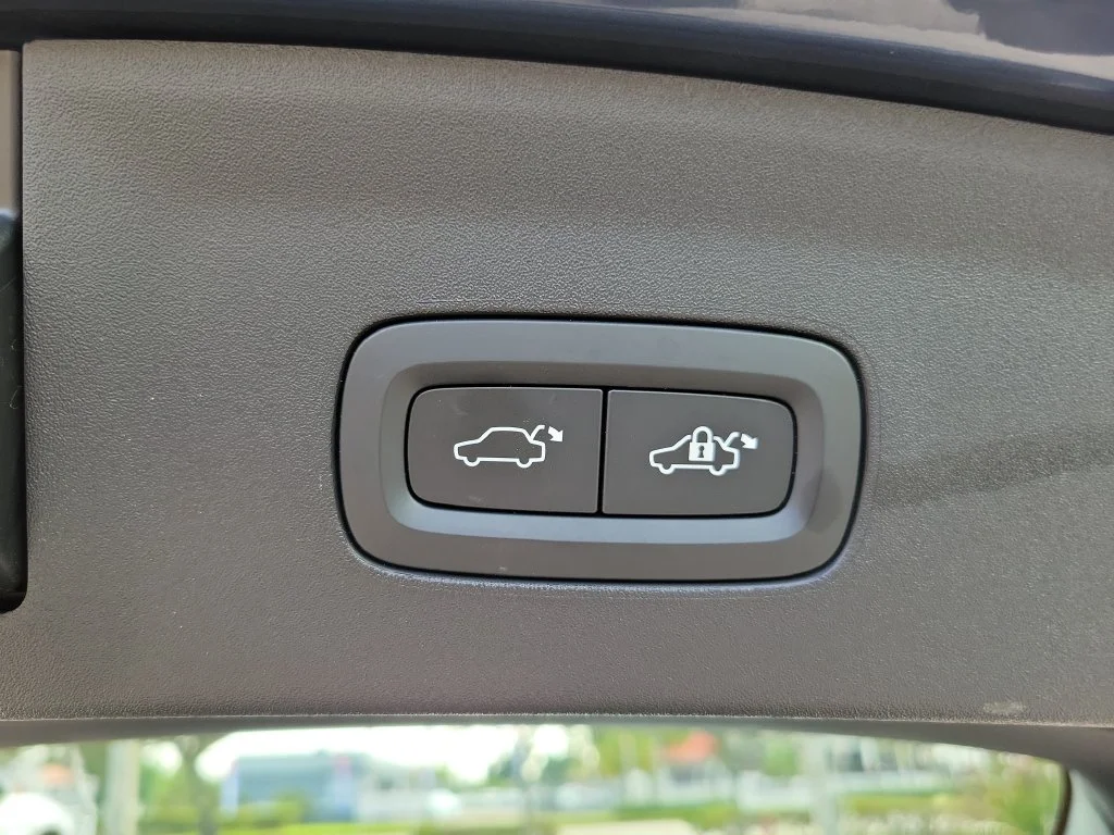 Used 2024 Blue Polestar Long Range Dual Motor image 10
