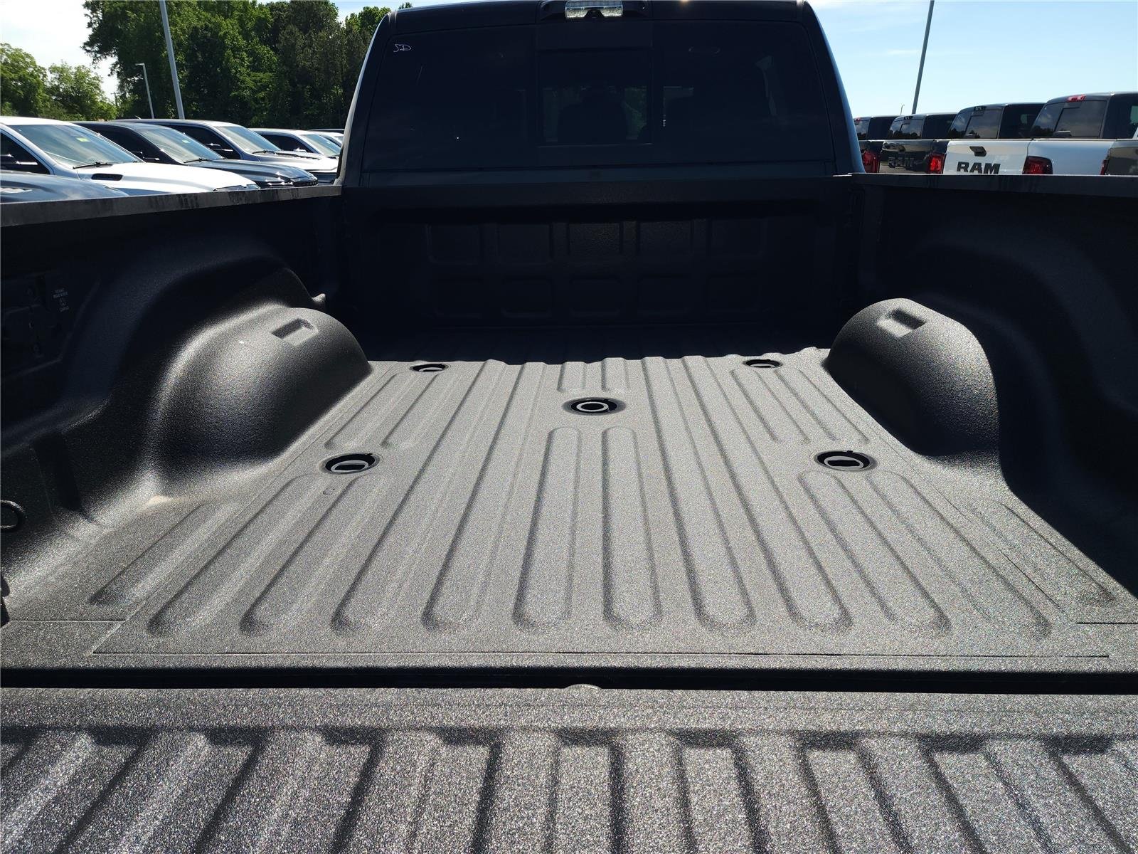 New 2026 Diamond Black Crystal Pearl-Coat Exterior Paint RAM Laramie image 5