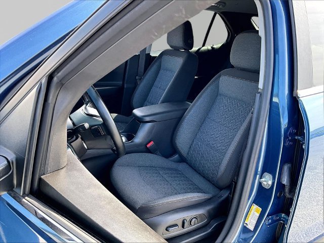 Used 2024 Lakeshore Blue Metallic Chevrolet LT image 10