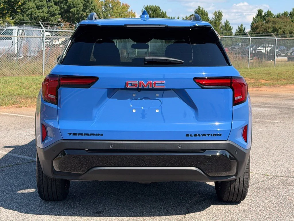 New 2026 Rapids Metallic GMC Elevation image 5