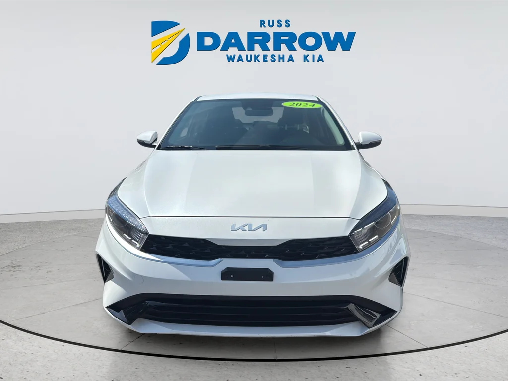Used 2024 White Kia EX+ image 8