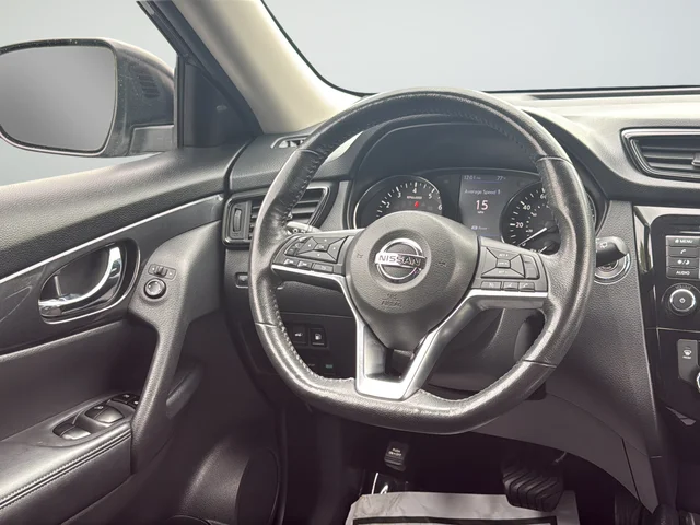 Used 2018 Gray Nissan SV image 38