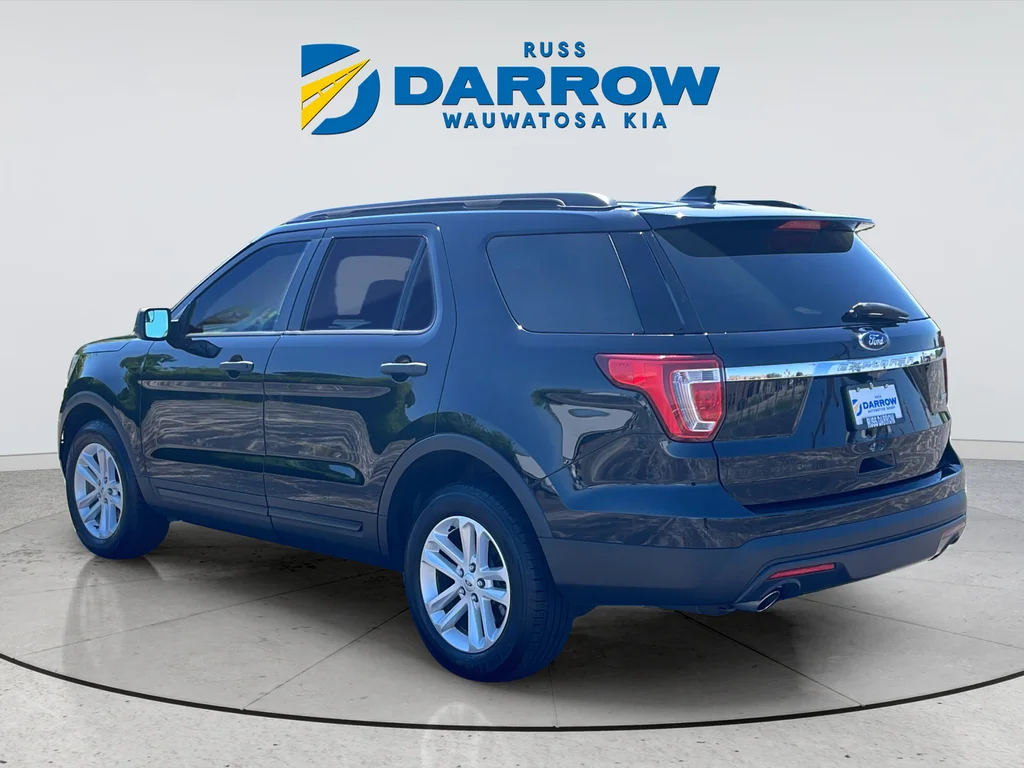 Used 2016 Black Ford Base image 3