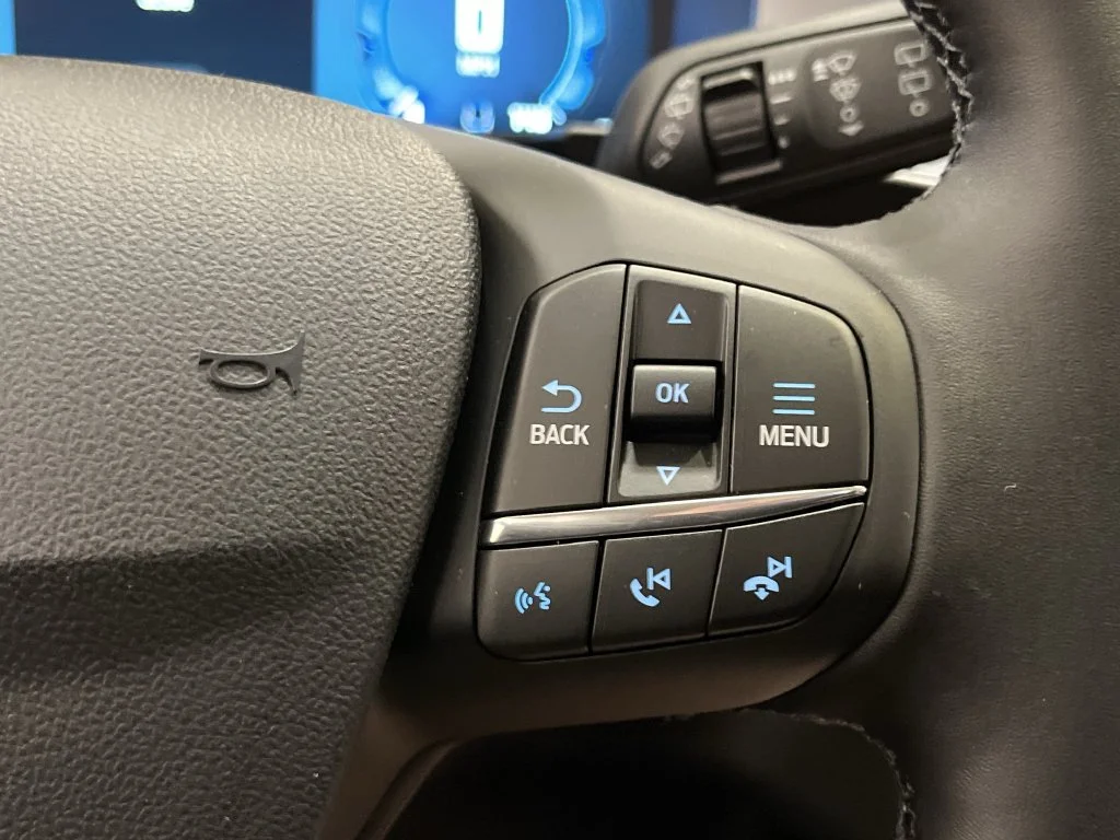 New 2025 Carbonized Gray Metallic Ford Outer Banks® image 28