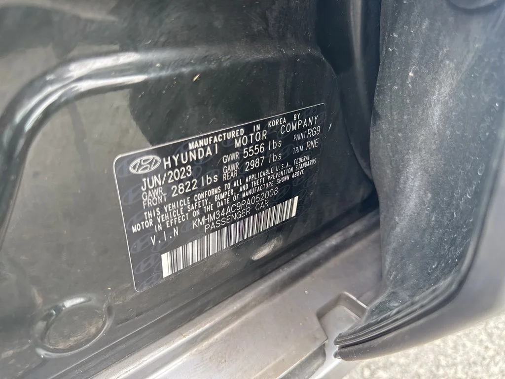 Used 2023 Green Hyundai SEL image 34