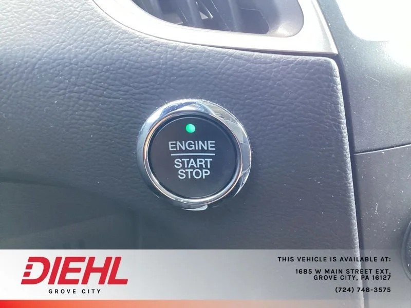 Used 2020 Green Ford SEL image 36