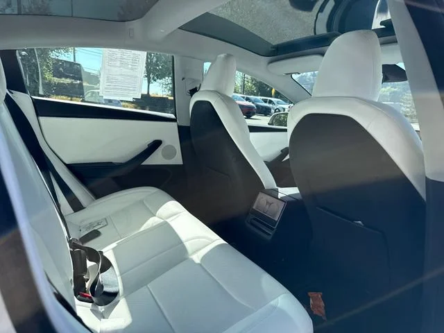 Used 2024 Pearl White Multi-Coat Tesla Base image 10