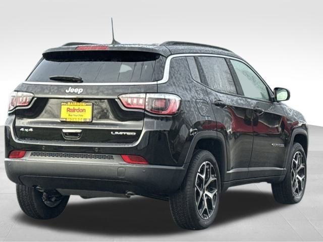 New 2026 Diamond Black Crystal Pearl-Coat Exterior Paint Jeep Limited image 8